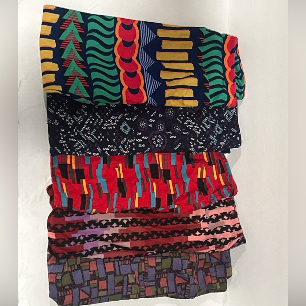 LuLaRoe NWOT Lot of 5 Pairs - Womens ONE SIZE Leggings-GEOMETRIC-Made In Vietnam